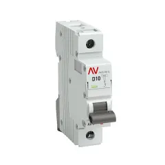 mcb10_1_10d_av_1.jpg