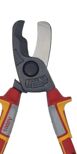 58402140_3.jpg